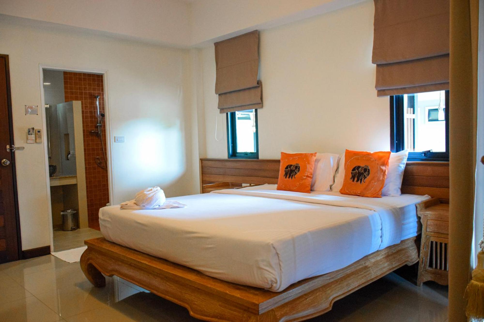 Chivapuri Trat Hotel Room photo